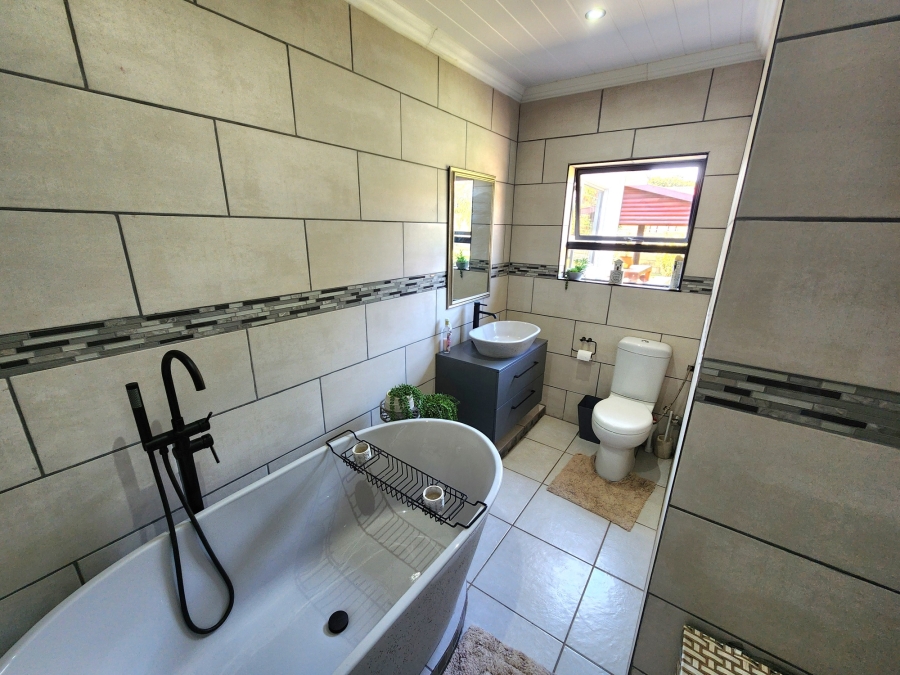 4 Bedroom Property for Sale in Bayview Western Cape